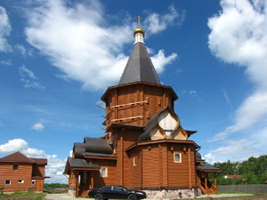 Храм прп. Серафима Саровского в Лотошино